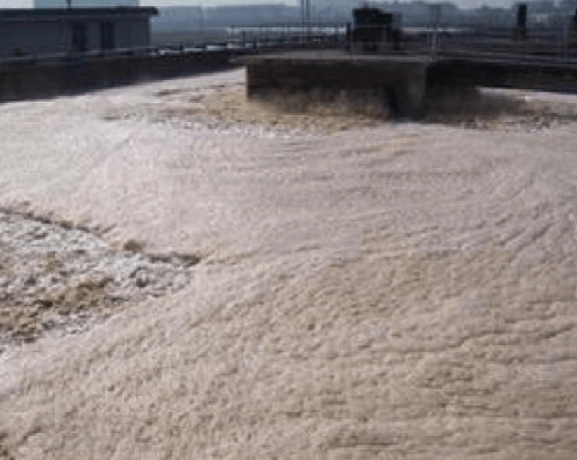 (圖:好氧池污水泡沫危害)
